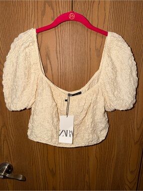 ZARA Women's Cream Textured Puff-Sleeve Crop Top NWT Size Large